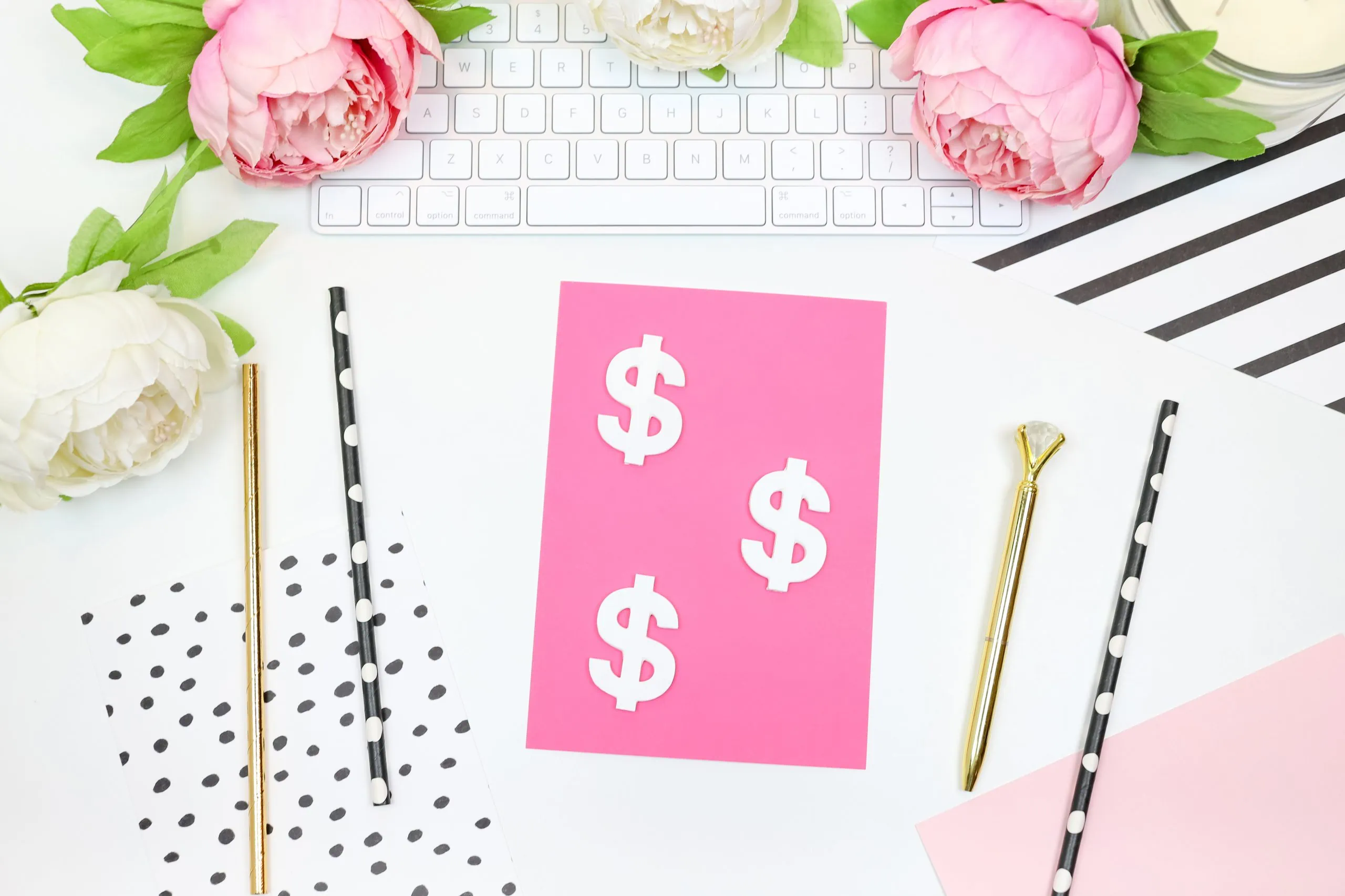 How to Sell Digital Products Online: The Software You Need