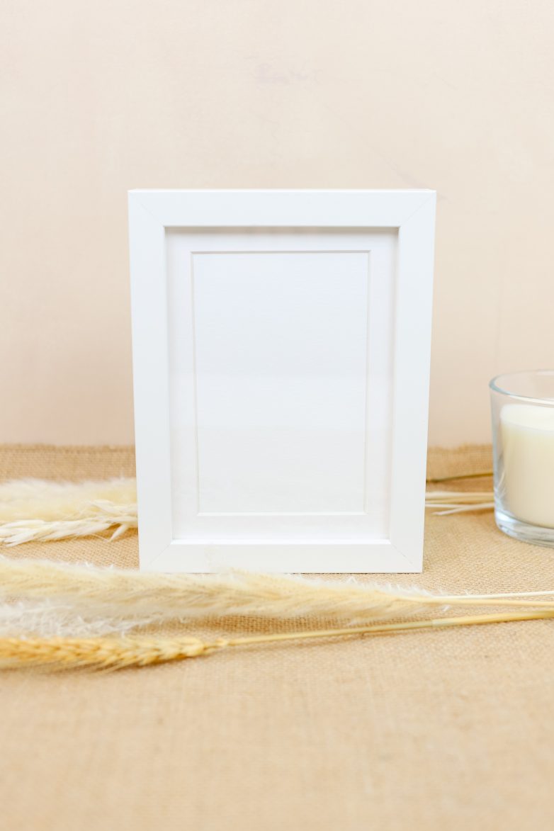 Neutral photo of decorations