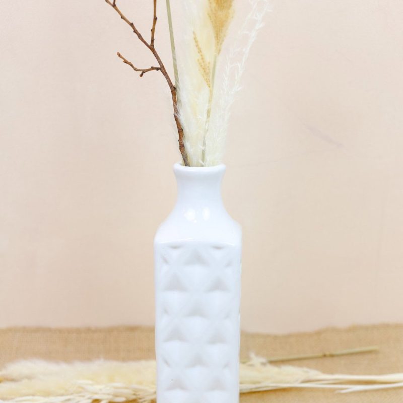 Neutral vase